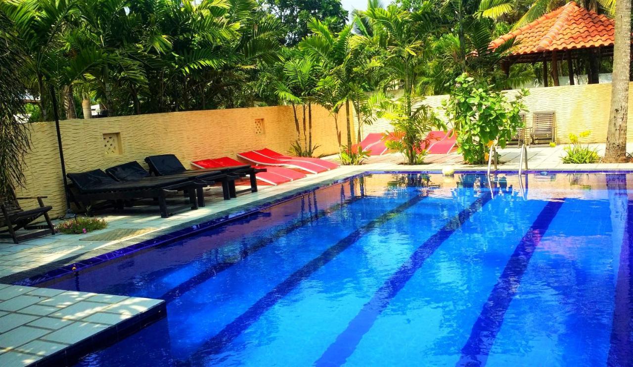 Maple Leaf Hotel Νεγκόμπο Εξωτερικό φωτογραφία